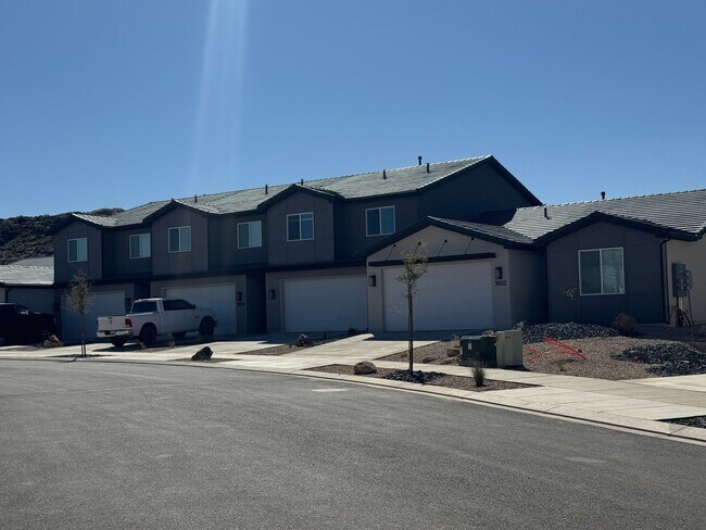 Foto del edificio - BRAND NEW 3 Bedroom Home! PRICE JUST REDUCED!