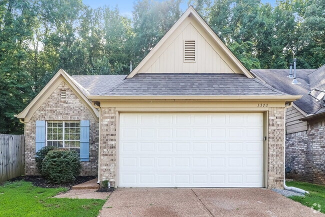 Building Photo - 1373 Marhill Cove