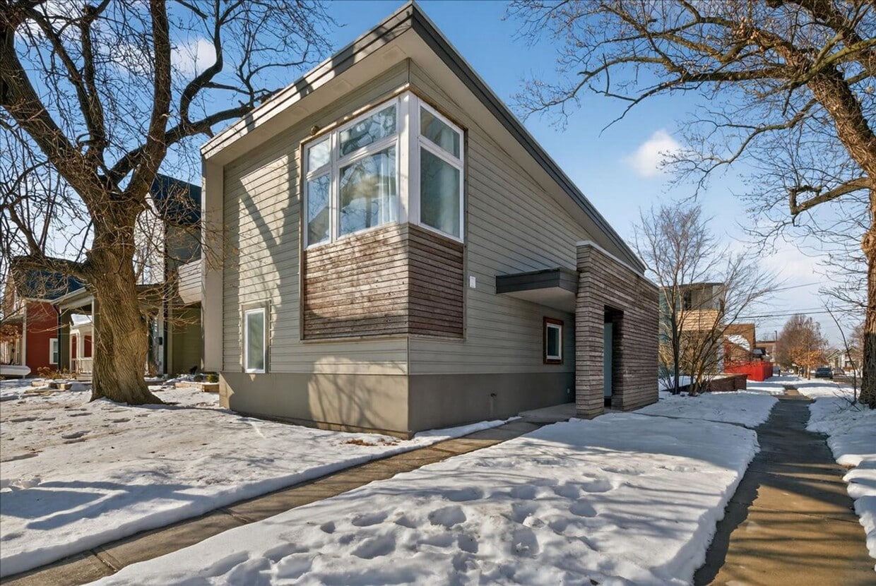 Photo - 1960 North Bellefontaine Street