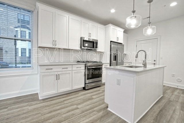 Foto del edificio - 127 Wellie Hl Pl