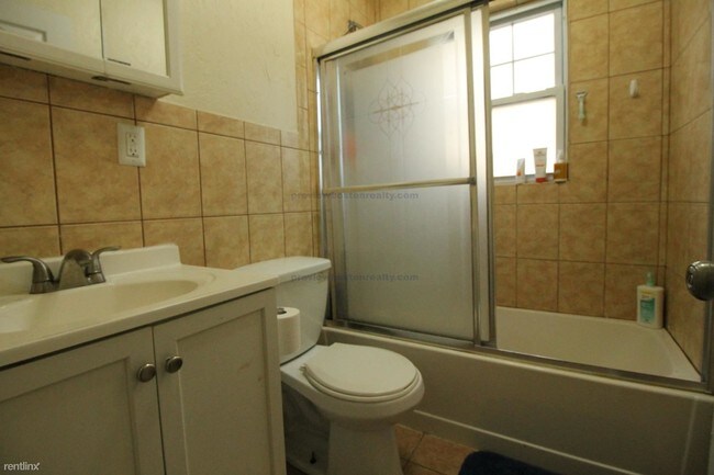 Foto del edificio - 169 Winchester St