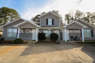 Building Photo - 43 Shaley St