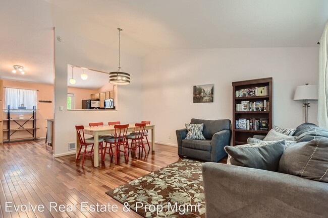 Building Photo - 3 br, 2 bath House - 3640 Rawhide Cir