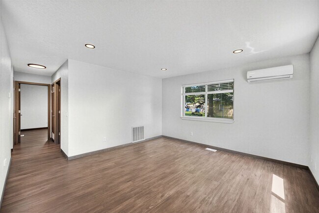 Foto del edificio - 103 E 12th Ave