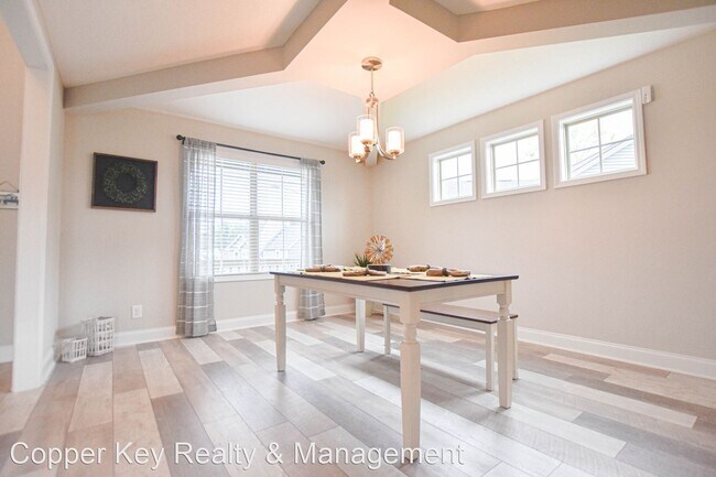 Foto del edificio - 4 br, 2.5 bath House - 212 Eagles Talon Ct