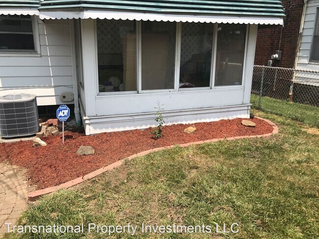 Building Photo - 3 br, 1.5 bath House - 20350 Ardwell
