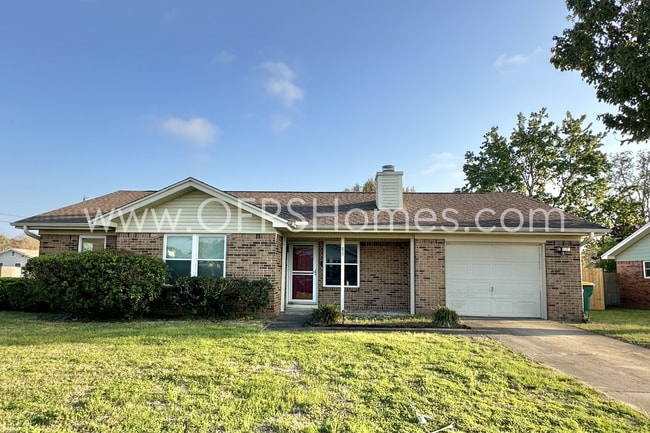 Building Photo - Move-in Special w/ Signed Lease by April 15