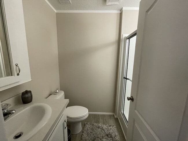 Foto del edificio - 6448 Golden Nugget Dr