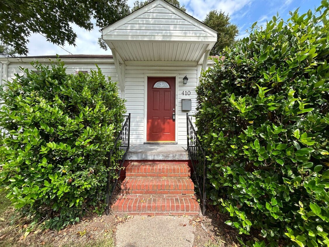 Primary Photo - Welcome to this charming single family hom...