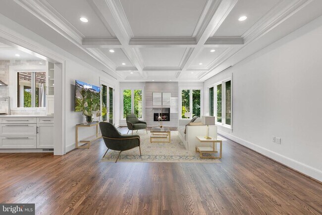 Foto del edificio - 1404 Coventry Ln