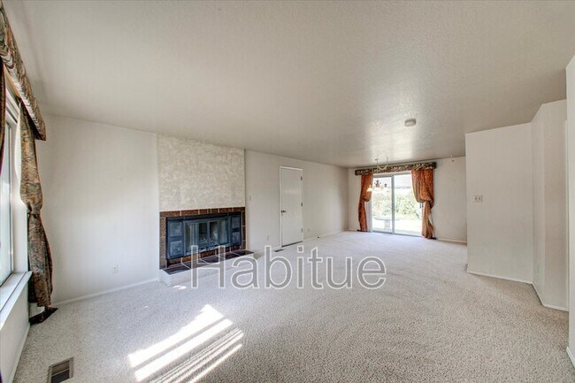 Foto del edificio - 2924 S Holden Ave