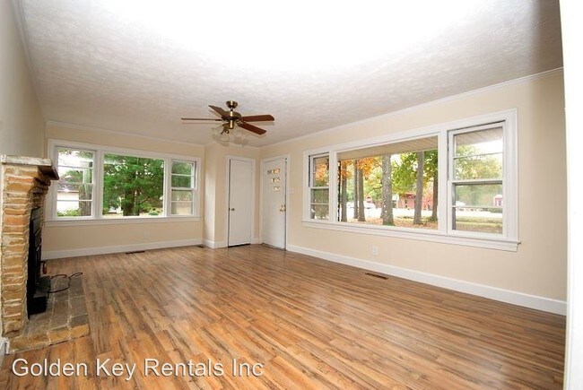 Building Photo - 4 br, 2 bath House - 2809 E. Ash St.