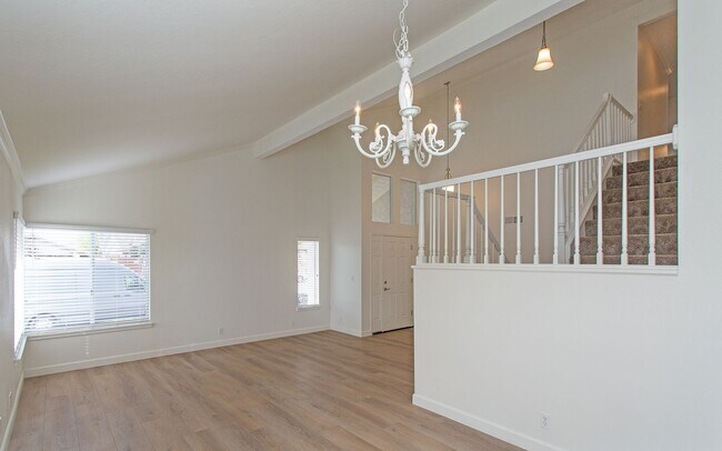 Building Photo - 7960 Represa Cir