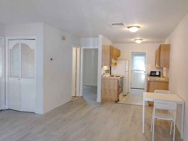 Building Photo - 110 Horizon River Dr