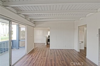 Building Photo - 440 Rosecrans Ave
