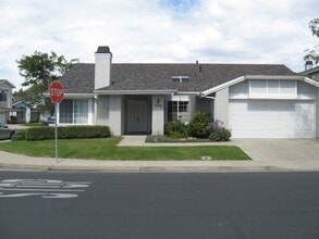 Building Photo - 1340 Jason Dr
