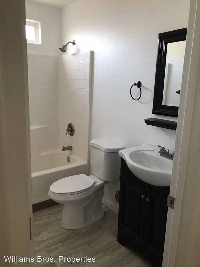 Foto del edificio - 2 br, 1 bath House - 832 E. Cook #B
