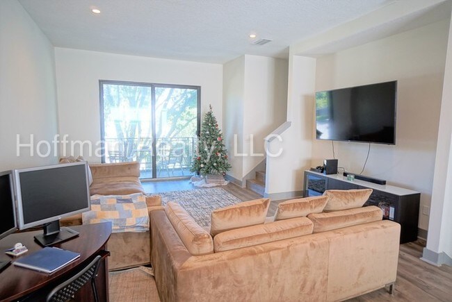 Foto del edificio - 4810 W McElroy Ave