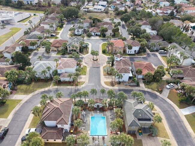 Building Photo - 108 Mantero Way