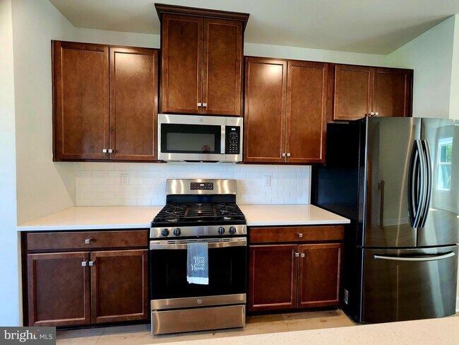Foto del edificio - 149 Glory Maple Ln