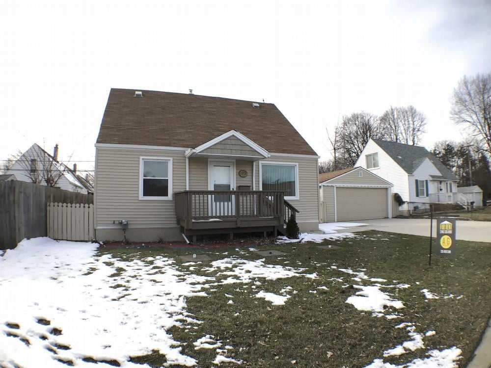 1012 S Stephenson Hwy, Royal Oak, MI 48067 House for Rent in Royal