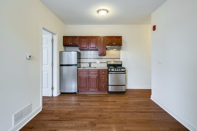 Photo - 2001 Federal Street Apartment