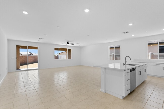 Building Photo - 79131 Sangria Ct