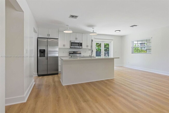 Photo - 215 Grant Dr House