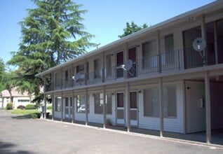 Building Photo - 232 NE 3rd