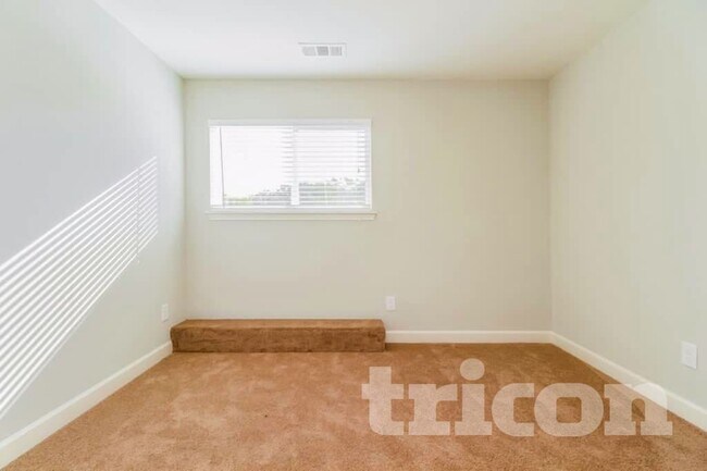 Foto del edificio - 2269 Cason Ln