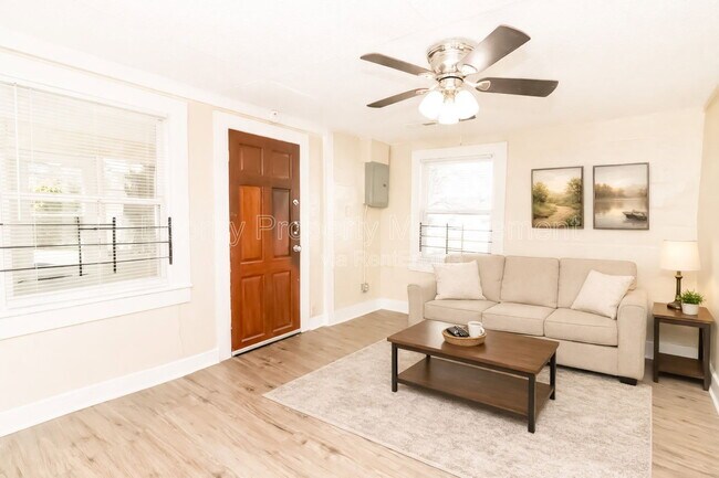 Foto del edificio - 1422 Wilson Rd