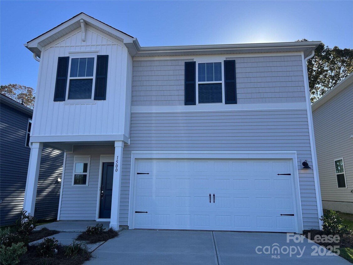 Foto principal - 1500 31st St NE
