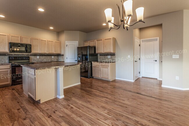 Building Photo - 267 Mount Harvard Ave