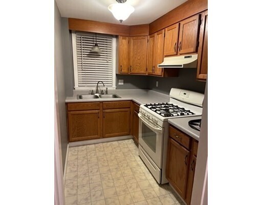 Foto del edificio - 344 Maple St