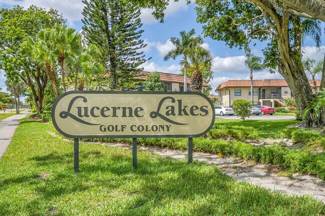 Building Photo - 7226 Golf Colony Ct