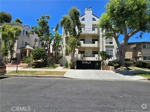 Building Photo - 14347 Albers St