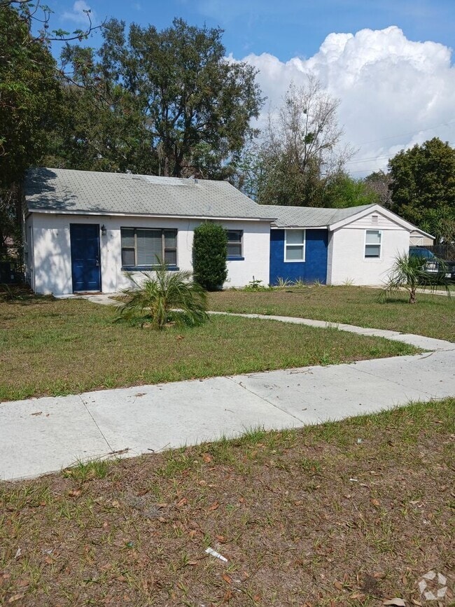Building Photo - 115 E Chesley Ave