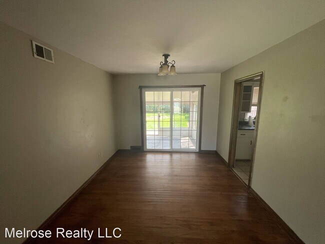 Building Photo - 3 br, 1 bath House - 6020 NW 55th Street