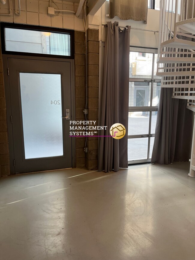 Building Photo - Affordable Studio Apartment in Salt Lake City