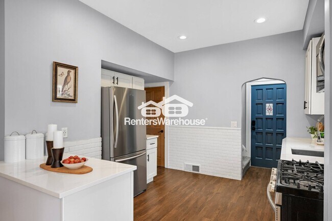 Building Photo - 4100 Vera Cruz Ave N