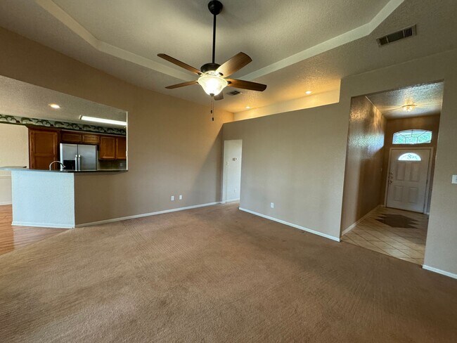 Building Photo - 4201 Lost Oak Dr