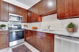 Building Photo - 10102 Neuens Rd