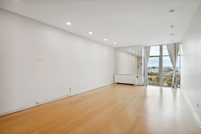 Building Photo - 3600 Conshohocken Ave