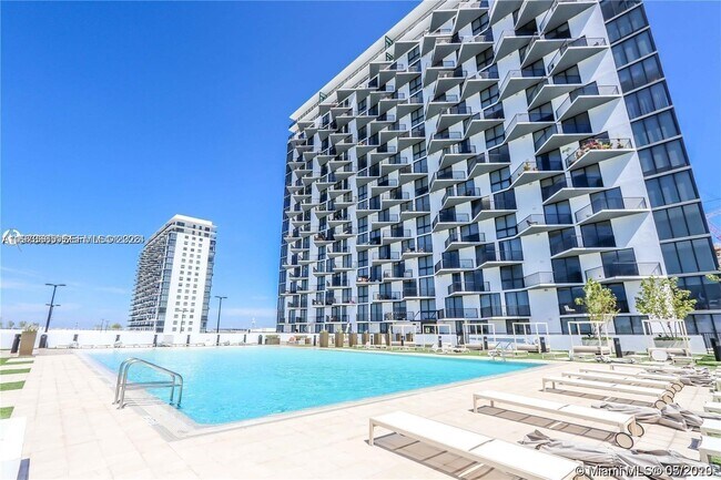 Foto del edificio - 5252 NW 85th Ave