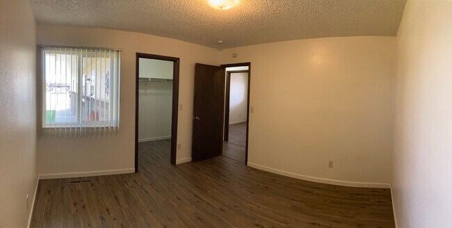 Main bedroom/walk in closet - 1827 E 16th St