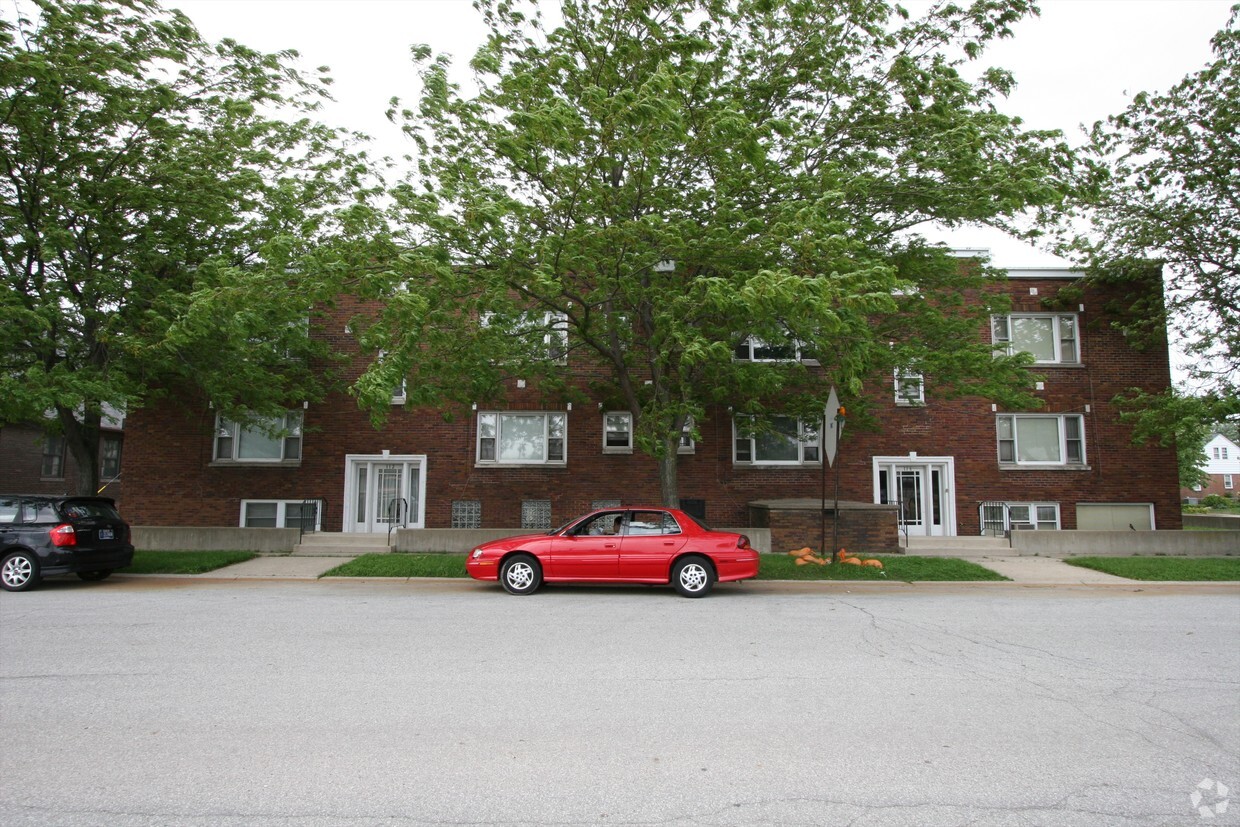 Building Photo - 204 Lafayette Ave.