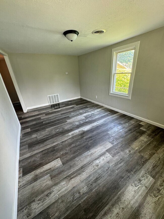 Photo - 1326 Franklin St House