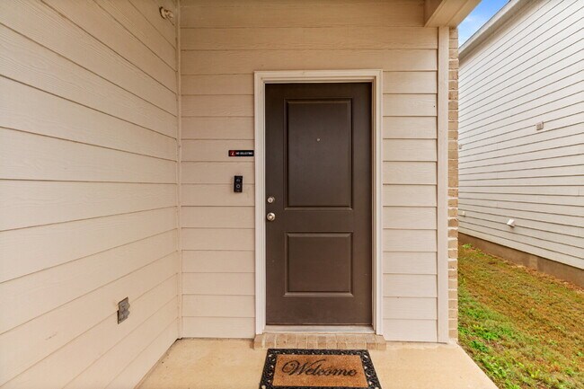 Foto del edificio - 547 Deer Crest Dr