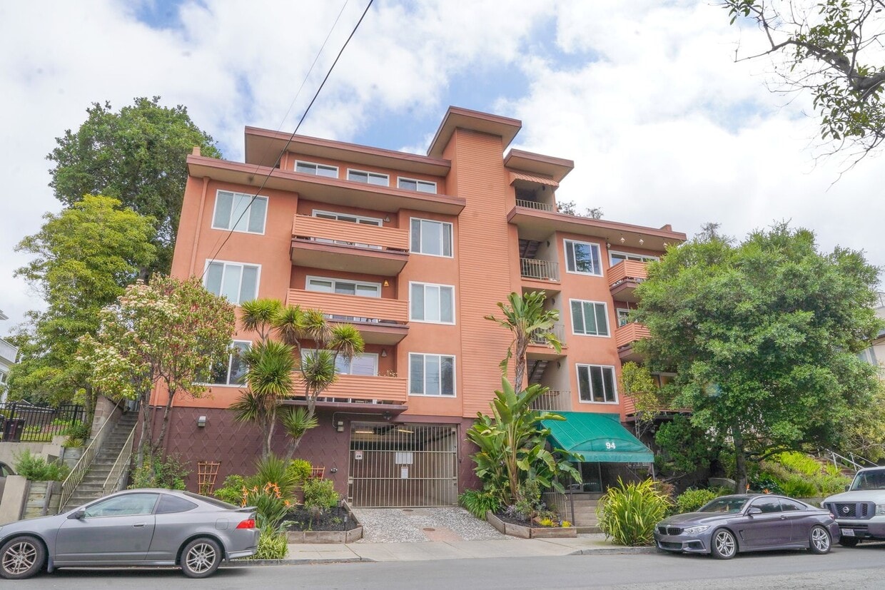 Primary Photo - Beautiful 2 Bedroom Condo In Oakland!