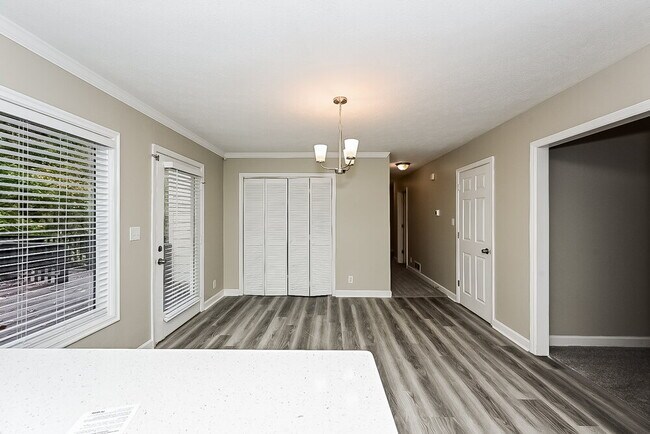 Foto del edificio - 130 Maple Pl